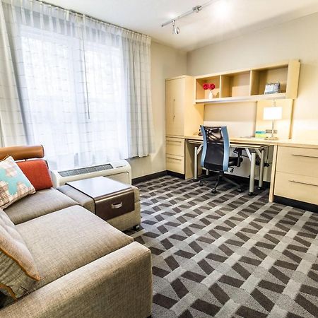Towneplace Suites By Marriott גילפורד מראה חיצוני תמונה