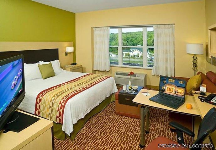 Towneplace Suites By Marriott גילפורד חדר תמונה