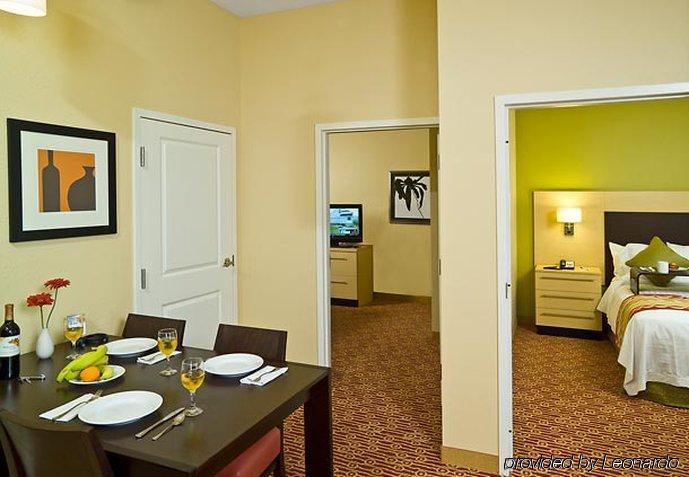 Towneplace Suites By Marriott גילפורד חדר תמונה