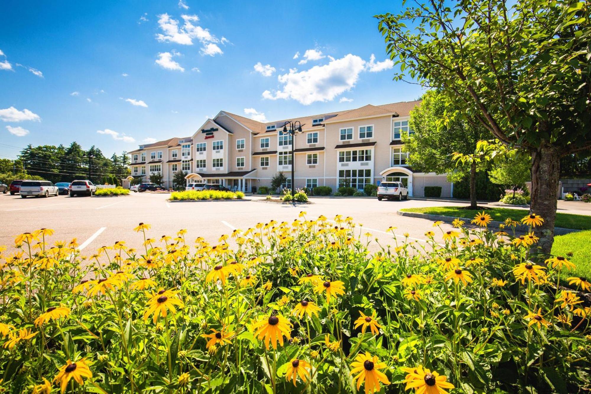 Towneplace Suites By Marriott גילפורד מראה חיצוני תמונה