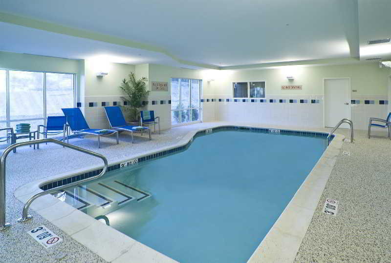 Towneplace Suites By Marriott גילפורד מראה חיצוני תמונה
